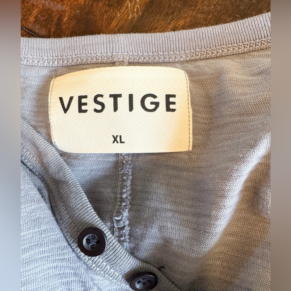 Nwt Vestige Men’s Gray Long Sleeve Henley Organic Cotton Slub Shirt Sz Xl — image 6 of 8